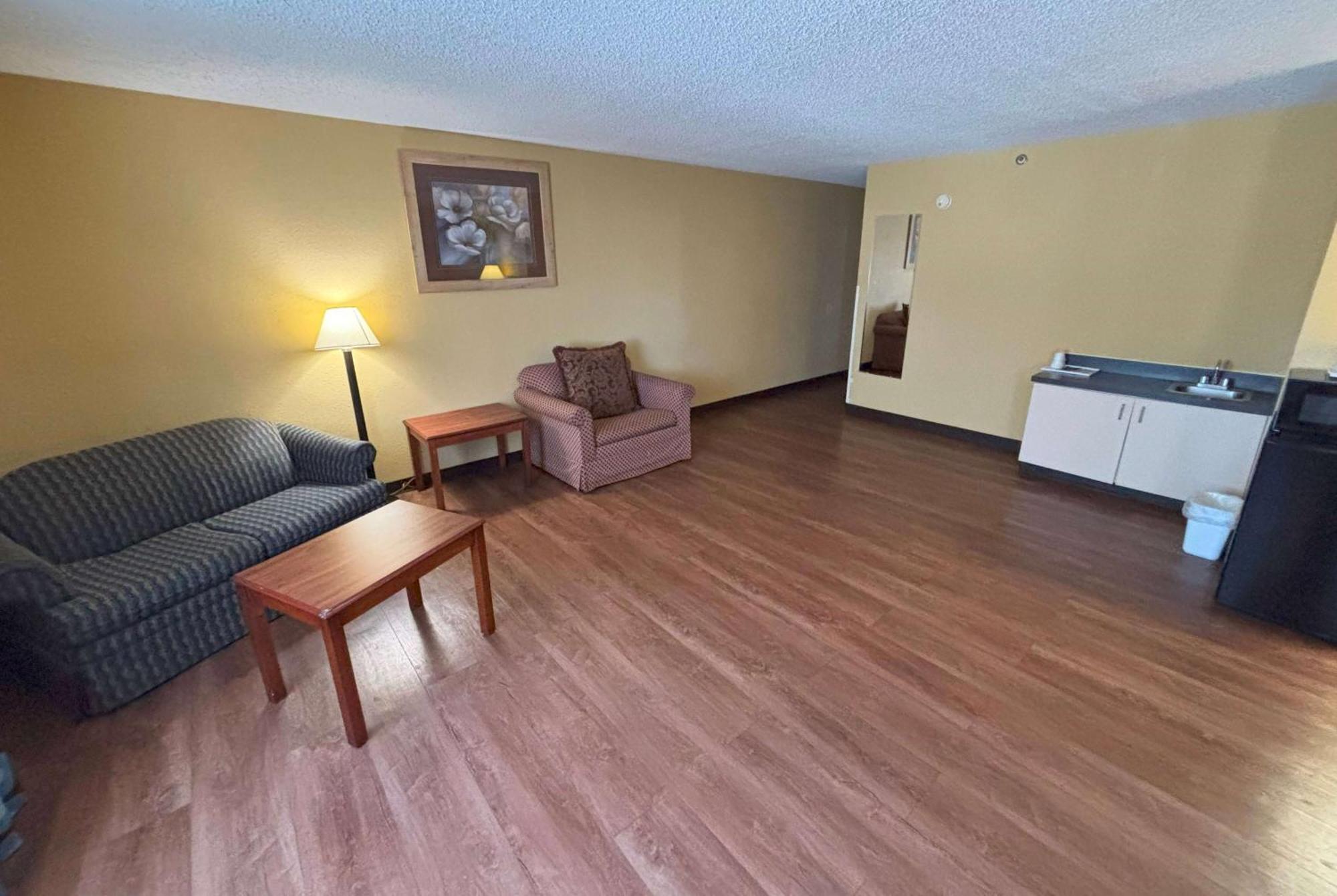 Super 8 By Wyndham O'Fallon Exterior foto